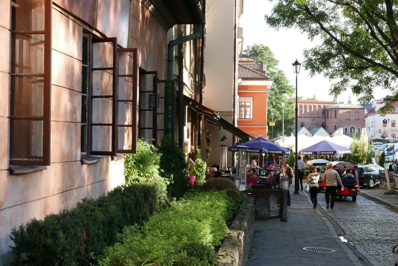 Sunflower Apartment Krakow Poland